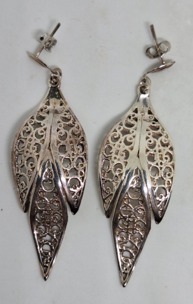 Par de brincos de prata. 5.5cm