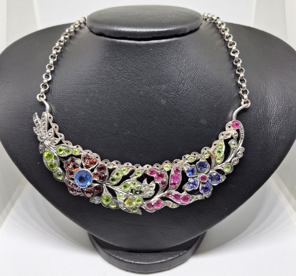 Colar luxo de prata placa com formato de flores com pedras coloridas/ Tam 40cm/ peso 60gr