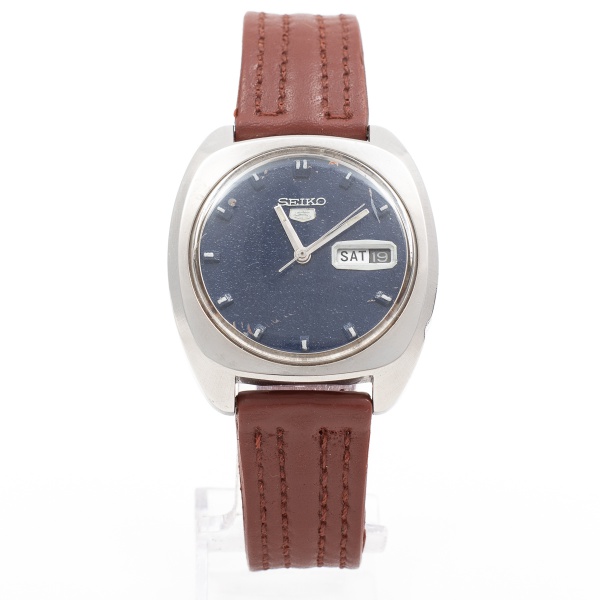 Relógio de pulso SEIKO automático com indicação de data e dia da semana/ Tam: 3cm - sm garantias futuras