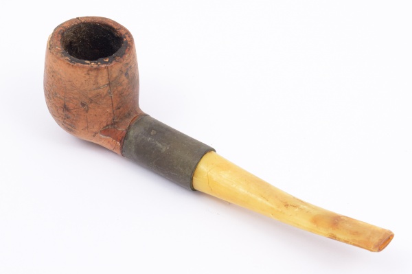 Antigo Cachimbo de madeira com ponteira de acrílico / Tam:14cm