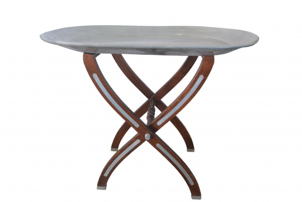 Joias . Magnifica mesa de jantar em madeira nobre , base com 2 foto 3