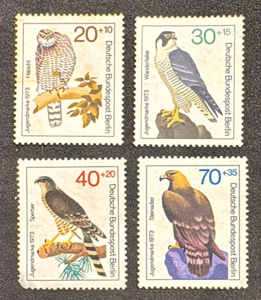 Joias . Histórica Postal - Envelope Circulado (1978) (Hong Kong foto 5