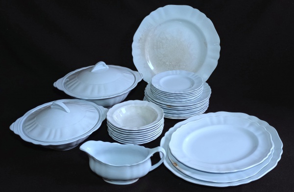Joias . Parte de antigo conjunto para jantar em cerâmica inglesa esmaltada J&G MEAKIN - ...
