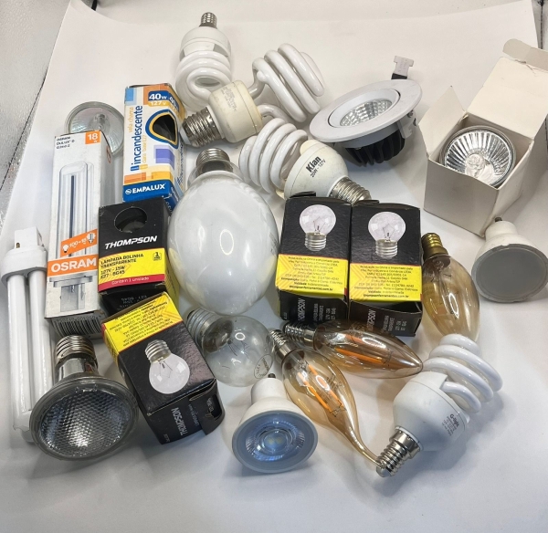 Lote de lampadas 127v.