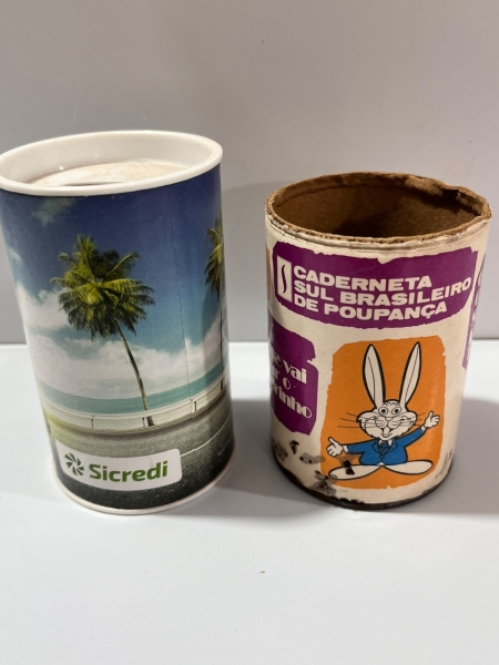Lote de cofrinhos de banco promocionais