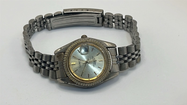 Relógio Lince Quartz Vintage - Modelo ZFM-195 - Estilo Clássico. Funcionando