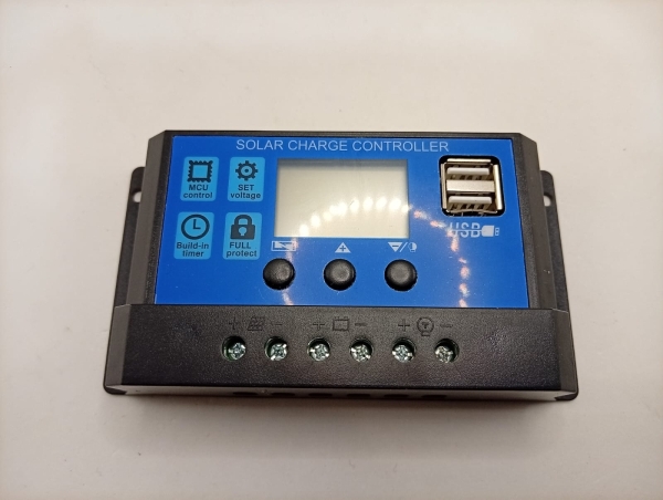 Controlador de Carga Solar com Display Digital Lcd e Duas Entradas Usb Laterais, Painel de Controle na Cor Azul com Três Botões de Configuração, Ideal para Sistemas de Energia Fotovoltaica 12V/24V 30A