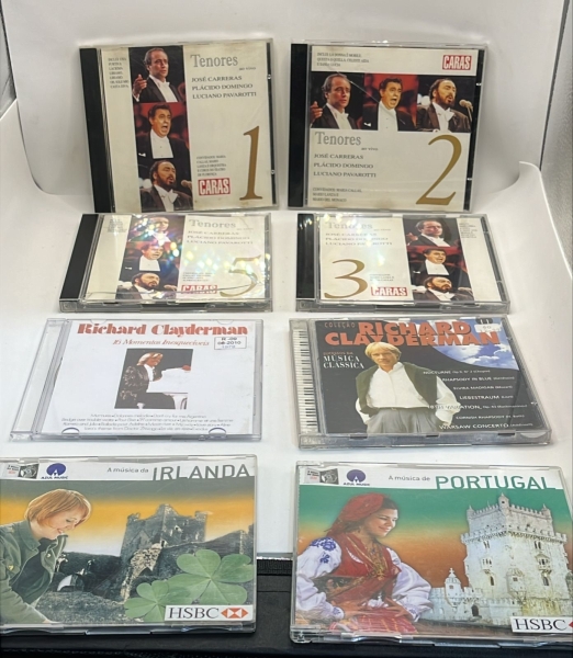 Lote com Oito CDs de Música Erudita e Instrumental Incluindo Coleção Os Três Tenores da Revista Caras, Richard Clayderman e Álbuns Temáticos de Portugal e Irlanda. Itens Originais em Bom Estado com Ca