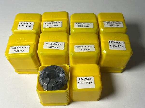 9 pinças de precisão modelo ER32, fabricadas em aço mola de alta qualidade para uso em tornos CNC e fresadoras. As peças acompanham estojos individuais amarelos nos tamanhos: 2, 4, 6, 8, 10, 12, 16, 1