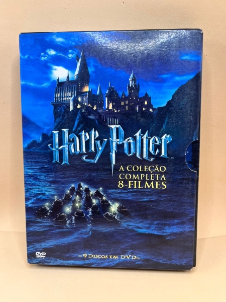 Box 8 filmes Harry Potter.Obs: falta o dvd filme 2 Enigma do principe!