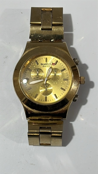 Relógio Swatch Cronógrafo Dourado - Elegância Suíça - funcionamento ok.
