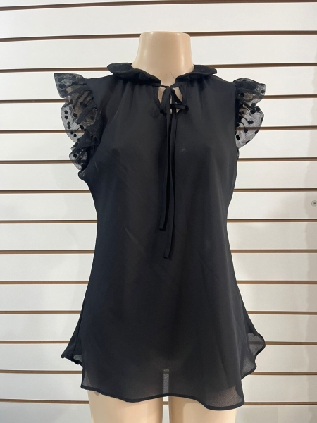Blusa feminina nova de amarar na frente na cor preto Tamanho GG