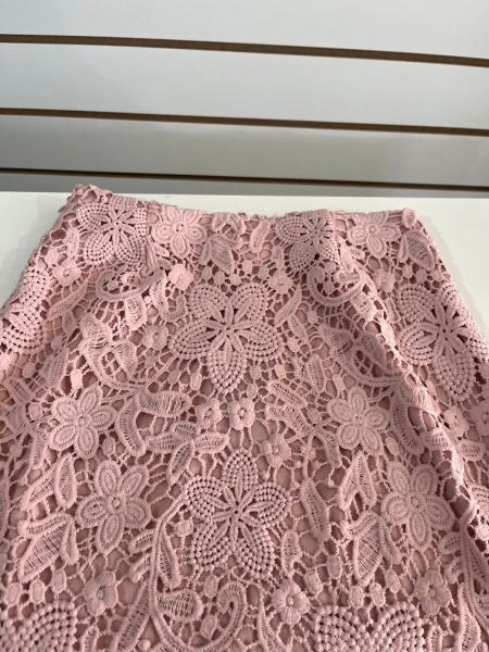 Saia STRUTURA feminina nova na cor rosa Tamanho P