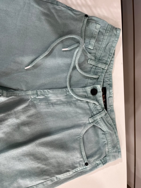 Bermuda STRUTURA masculina nova na cor azul Tamanho 40