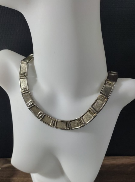 Linda gargantilha Feminina. Em oferta!