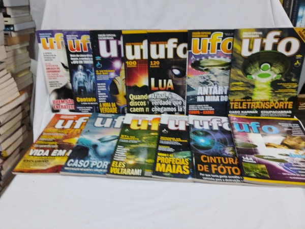 Lote 56 REVISTA / UFO / 13 revistas diversas / Bom estado em geral Valor inicial: R$ 45,00