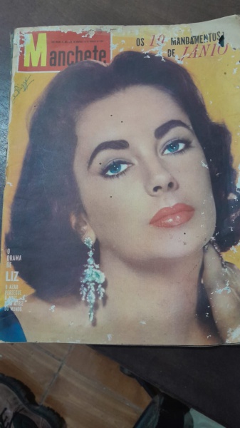 Joias . REVISTA MANCHETE  DEZEMBRO 1995 / VERA FISCHER NA CAPA foto 2