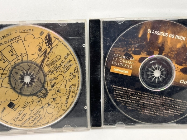 Lote com Cinco CDs de Áudio Originais dos Artistas Green Day com