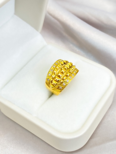 ANEL, EM OURO AMARELO, 18K, DIAMANTE, ARO: 12, PESO: 5.3 gr, LAPIDAÇÃO: 8/8, DIAMANTES: 18X0,002 - I2-L, TOTAL DE : 0,036 CT | REF: I13884 | REF:I13884