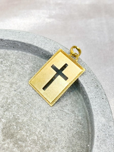 PINGENTE, EM OURO AMARELO, 18K, CRUZ, TAMANHO: 2,0CM, PESO: 2.6 gr | REF: T13141 | REF:T13141