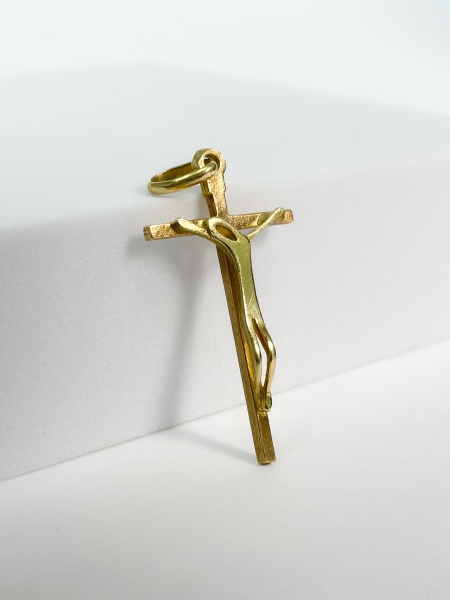 PINGENTE, EM OURO AMARELO, 18K, CRUCIFIXO, TAMANHO: 4,0CM, PESO: 3.1 gr | REF: T8839 | REF:T8839