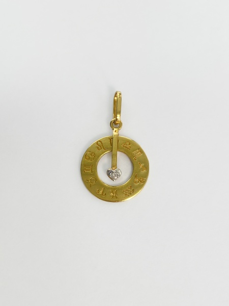PINGENTE, EM OURO AMARELO, 18K, HOROSCOPO, TAMANHO: 2,5CM, PESO: 1.5 gr, DIAMANTES: 1X 0,007, TOTAL DE : 0.007 CT | REF: TH7954 | REF:TH7954