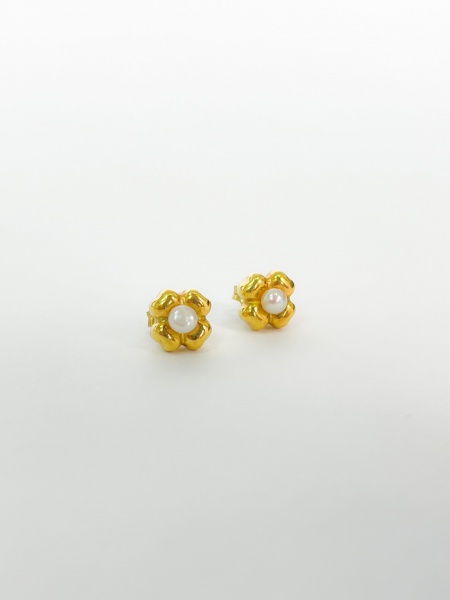 BRINCO, EM OURO AMARELO, 18K, FLOR, TAMANHO: 0,5CM, PESO: 1.51 gr, PEDRA COLORIDA: 2X PEROLAS | REF: TH7930 | REF:TH7930