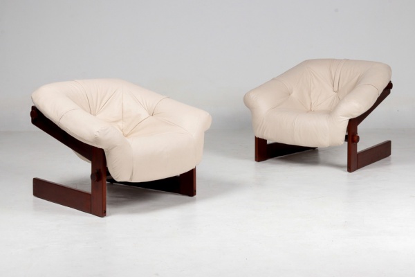Joias . Percival Lafer - Brasil, c.1970 - Fantástico e confortabilíssimo par de ...