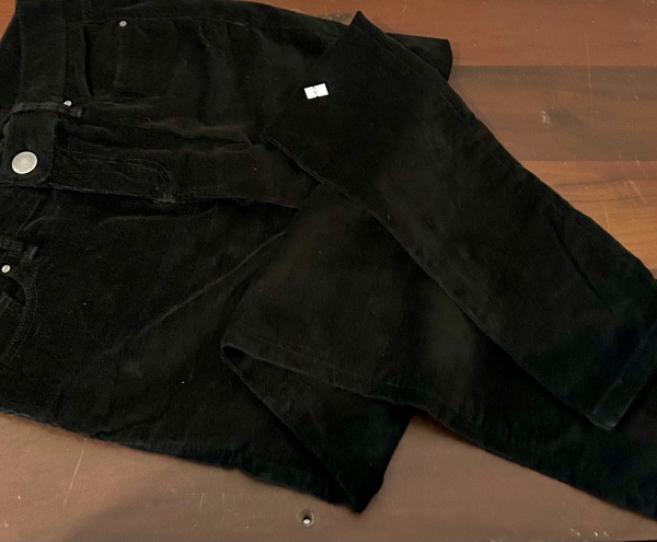 Lote 6 Calça em veludo cotelê da multi marcas Shoulder, tamanho 40, perna reta com 1m ... Valor de v