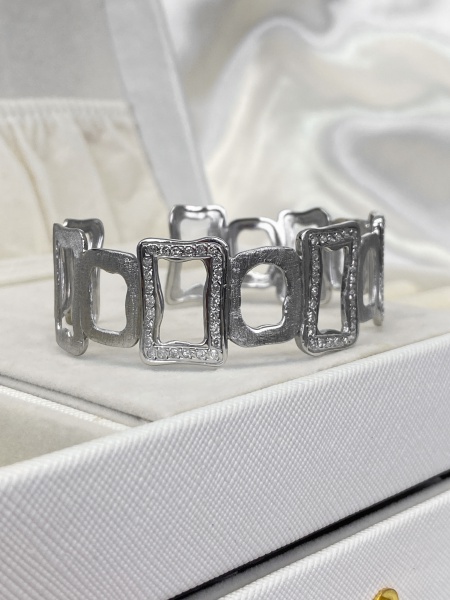 Joias . BRACELETE, EM OURO BRANCO, 18K, DIAMANTE, TAMANHO: 15CM, PESO: 25.57 gr, ...