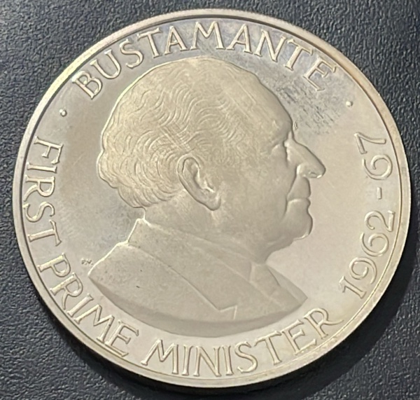 MOEDA DA JAMAICA - 1 DOLLAR 1967 - CUPRONIQUEL - DIAMETRO (+/-): 38mm.