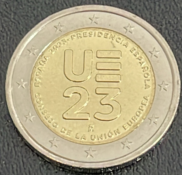 MOEDA DA ESPANHA - 2 EUROS 2023 - BIMETALICA - DIAMETRO (+/-): 25,75mm.
