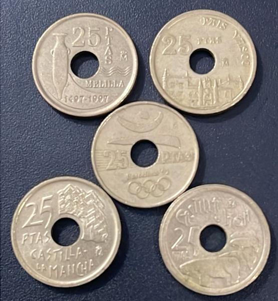 LOTE COM 05 MOEDAS DA ESPANHA - CONFORME FOTOS.