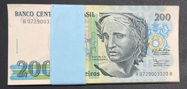 `50 UNID.` DE CEDULAS DO BRASIL - 200 CRUZEIROS - C215 (REF. CATALOGO CLAUDIO AMATO) - CONFORME FOTOS.