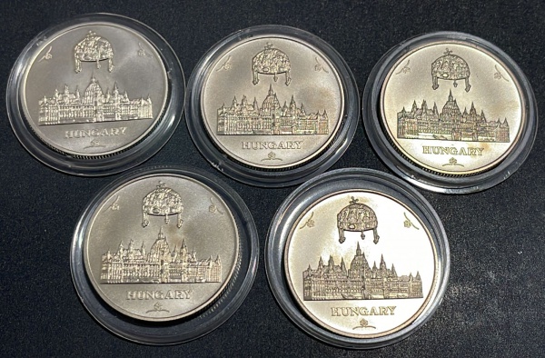 LOTE COM 05 MEDALHAS DA HUNGRIA - CUPRONIQUEL - DIAMETRO (+/-): 38mm - SERAO ENVIADAS NA CAPSULA - CONFORME FOTOS.