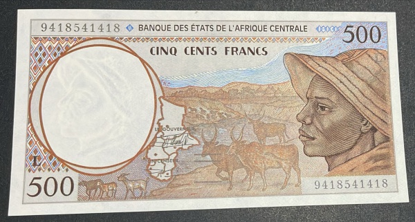 EMISSOR - DIFICIL - CEDULA DOS `ETATS DE L`AFRIQUE CENTRALE` - 500 FRANCS - FLOR DE ESTAMPA.