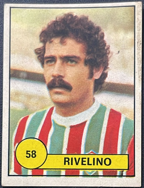 # FIGURINHA - RIVELINO - 1977 - SUPER CAMPEONATO NACIONAL - COPA BRASIL - NUNCA COLADA - ORIGINAL DE EPOCA (ITEM COM 48 ANOS DE FABRICACAO) - TUDO CONFORME FOTOS.