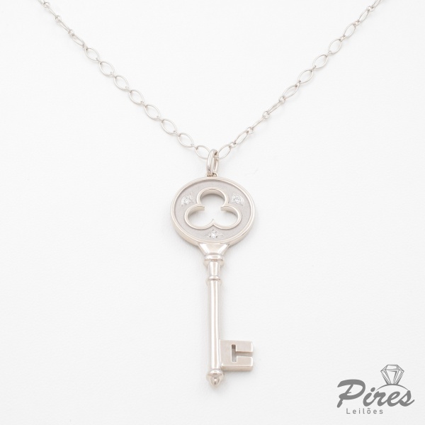 Joias . CONDIÇÃO ESPECIAL: 3x SEM JUROS: TIFFANY & Co. - Colar com Pingente Clover Key ...