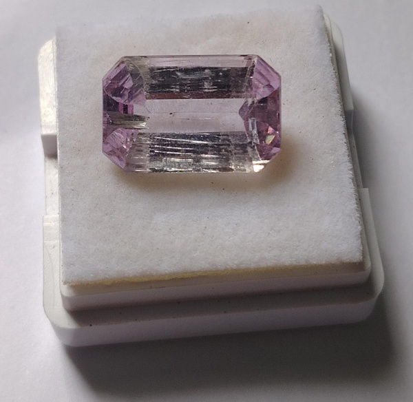 Joias . PEDRAS PRESCIOSA/ CUSITA  8,75CT
