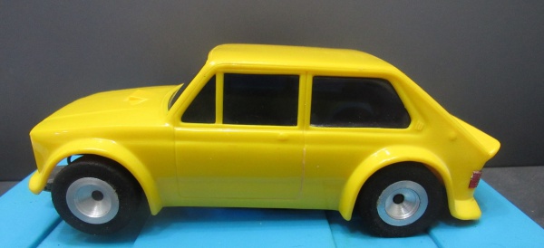 Joias . FIAT 147 - AZUL - 1980 - ORIGINAL - ADESIVOS DA ÉPOCA - foto 3
