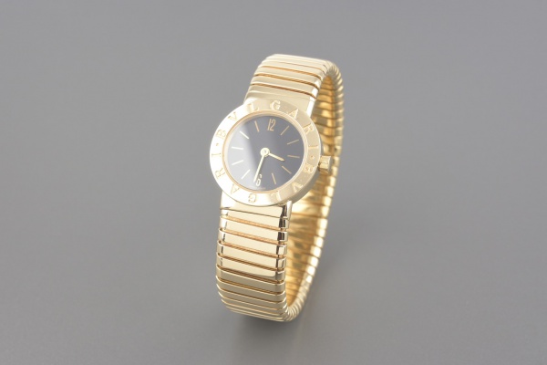 Relogios . BULGARI Relógio Tubogas em Ouro Amarelo 18k - Caixa de 23mm - Peso: 80,4 gramas ...