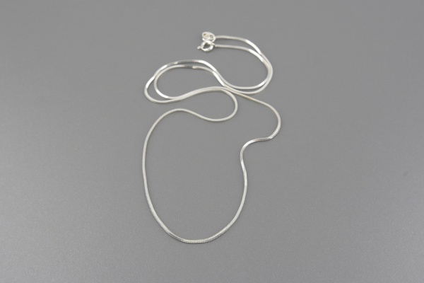 Joias . Corrente em Ouro Branco 18k - Tamanho 45 cm - Peso: 3,7 gramas - Ref.:11363