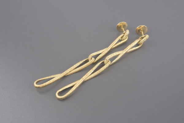 Joias . VIVARA Brincos em Ouro Amarelo 18k com Aprox. 4pts de Brilhantes - Tamanho ...