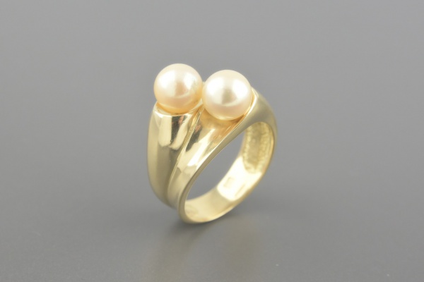 Joias . H STERN Anel em Ouro Amarelo 18k com Pérolas de 6.7mm - Aro 18 / Largura 13mm - ...