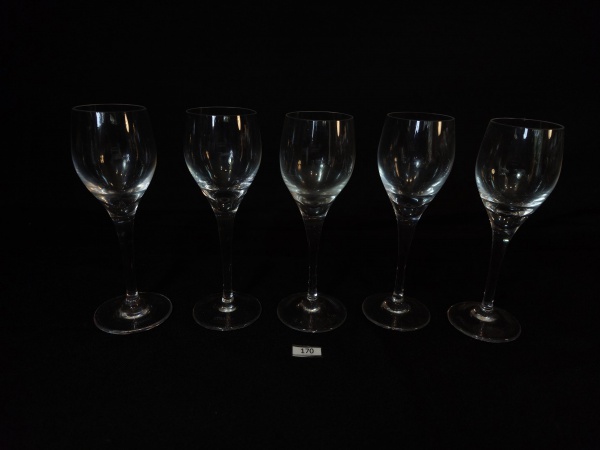 Lote 14 Jogo de 5 Taças Licor em Cristal Strauss Liso Pé Disco. Medida: 14 cm x 4 cm ... Valor inici