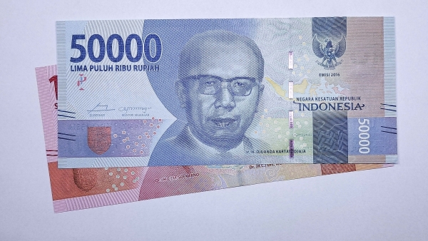 Cédula da Indonesia - 50000 e 100000 Rupiah - 2016 - 2 Cédulas - FE