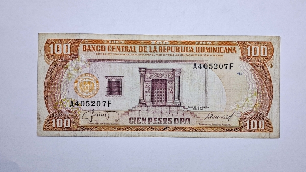 Cédula da Republica Dominicana - 100 Pesos - 1987 - P112b - MBC