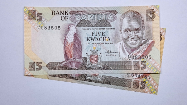Cédula da Zambia - 5 Kwacha - 1980 - 1988 - 2 Cédulas - P25a - 25d - FE