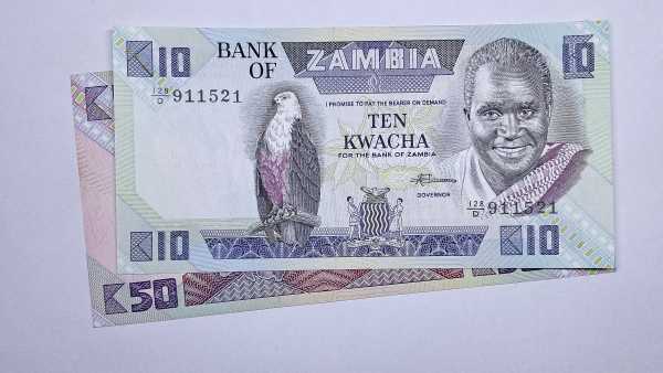 Cédula da Zambia - 10 e 50 Kwacha - 1980 - 1988 - 2 Cédulas - P26e - 28 - FE