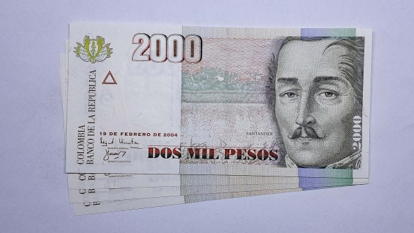Cédula da Colombia - 2000 Pesos - 2004 - P451 - FE